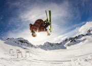 开云体育中国官网-智利风暴踏平皇家社会，格列兹曼用沉默的利剑刺破所有质疑