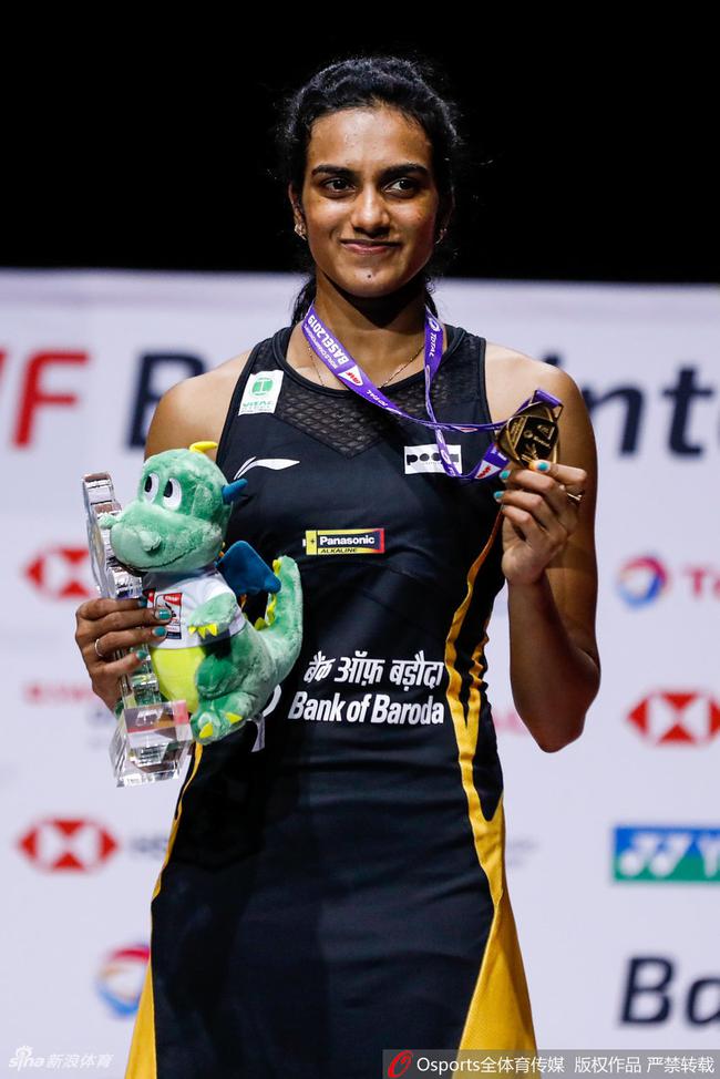 法国羽毛球队血洗中国羽毛球队,辛杜爆发神勇的简单介绍 法国羽毛球队血洗中国羽毛球队,辛杜爆发神勇的简单介绍