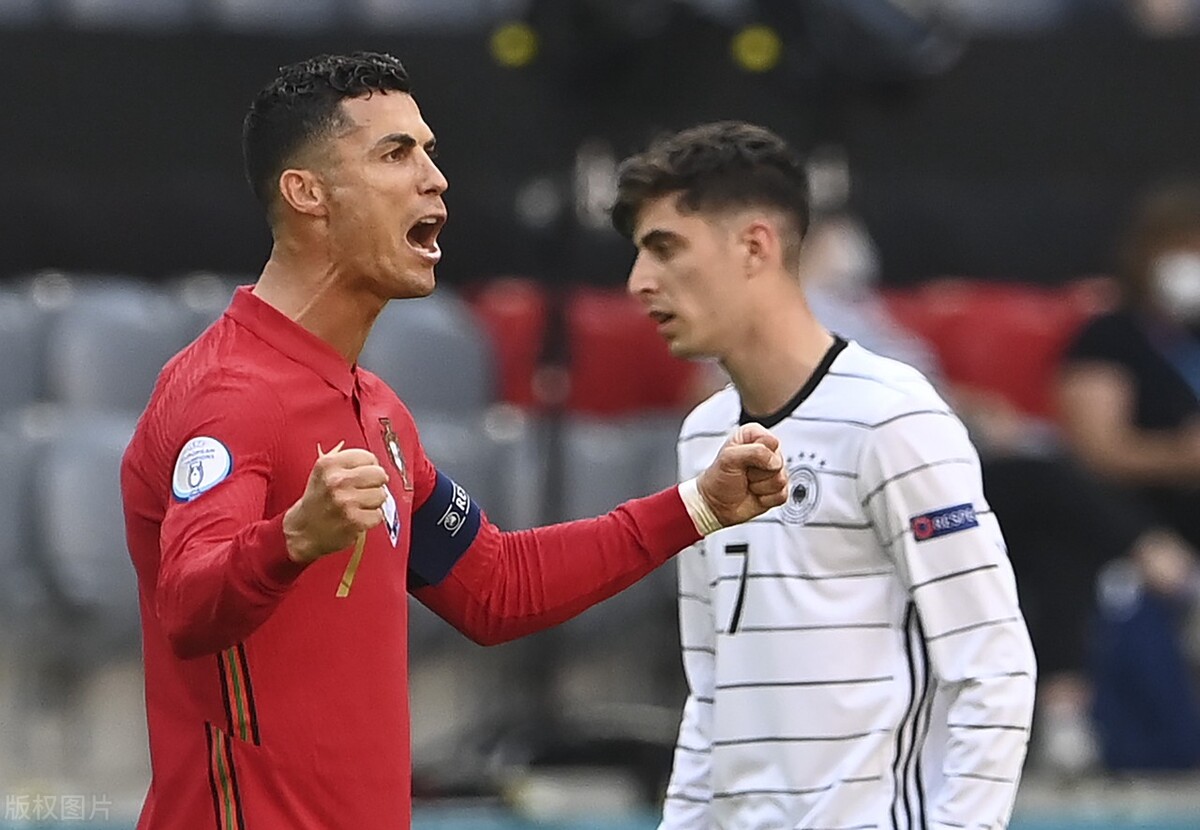 包含勒沃库森鏖战葡萄牙，马夏尔打破历史纪录的词条