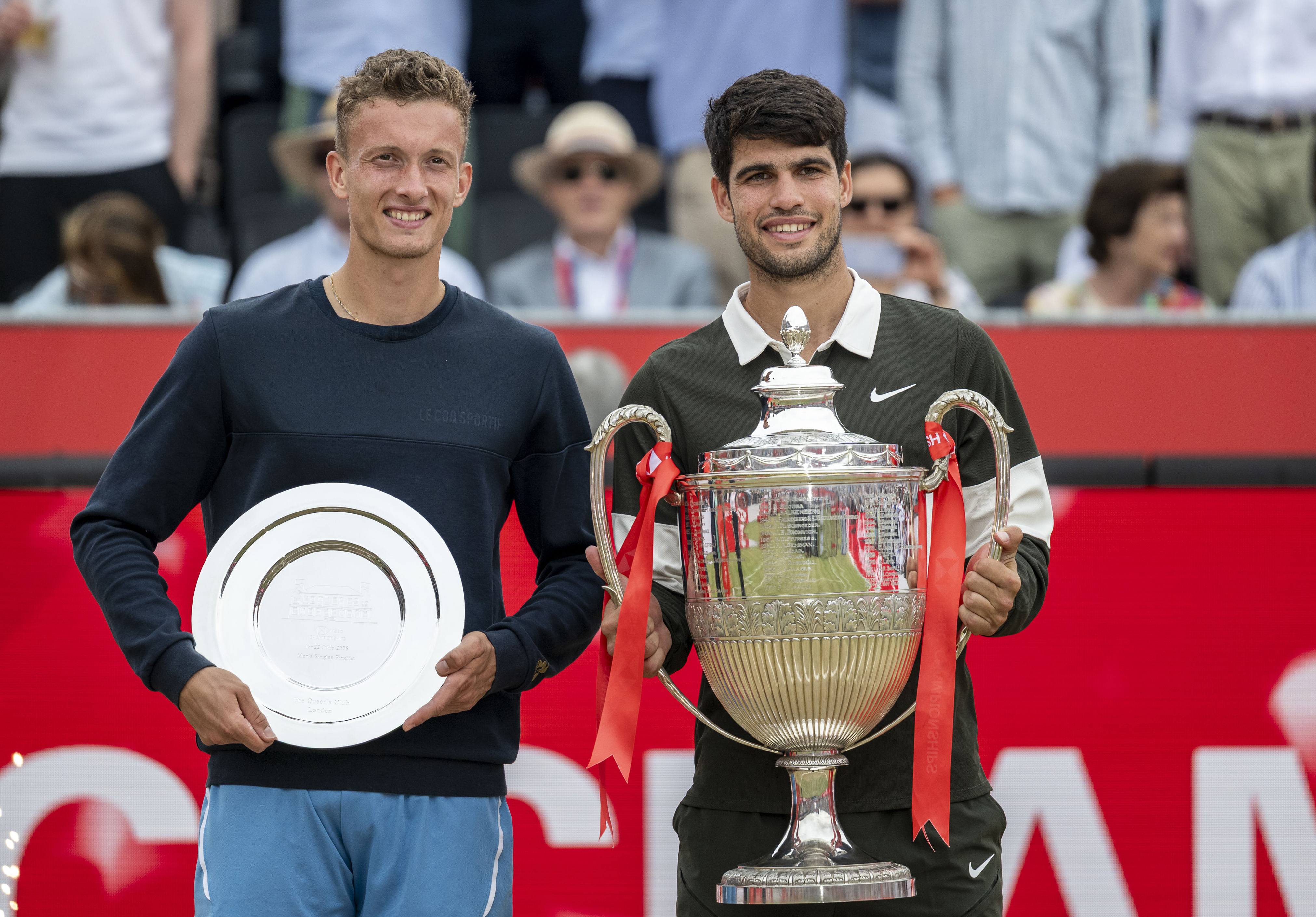 欧洲网球队力克意大利网球队,阿尔卡拉斯统治全场 欧洲网球队力克意大利网球队,阿尔卡拉斯统治全场