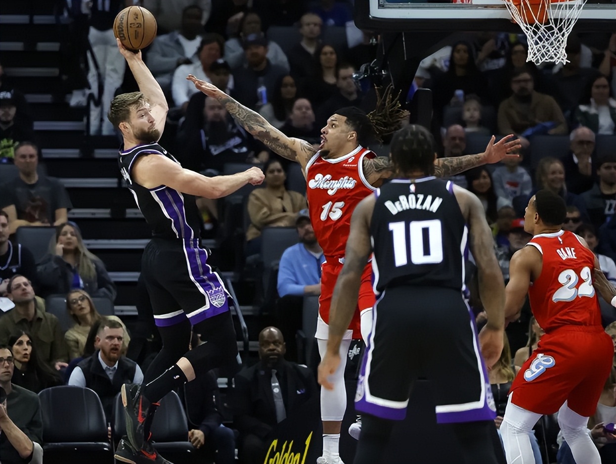 关于黄蜂主场大胜灰熊,追赶东部前八希望渺茫的信息 关于黄蜂主场大胜灰熊,追赶东部前八希望渺茫的信息