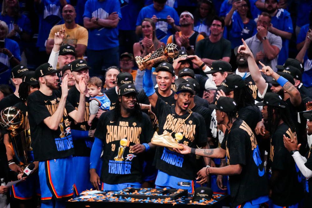 包含美国的大型篮球职业赛事产生新的夺冠热门的词条 包含美国的大型篮球职业赛事产生新的夺冠热门的词条