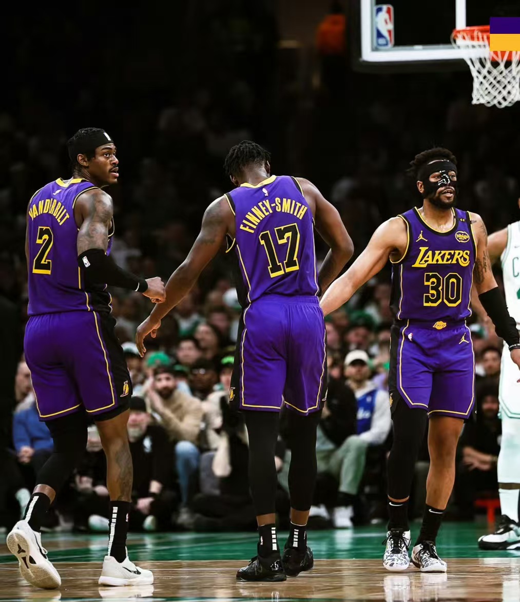 NBA大战硝烟弥漫,湖人队频频晋级 NBA大战硝烟弥漫,湖人队频频晋级