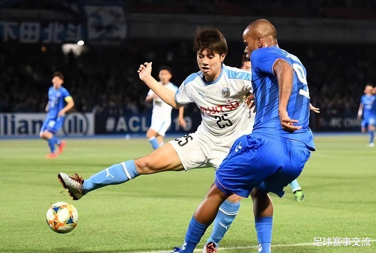 包含国内顶尖足球联赛擂响战鼓,球员们全力争夺胜利的词条 包含国内顶尖足球联赛擂响战鼓,球员们全力争夺胜利的词条