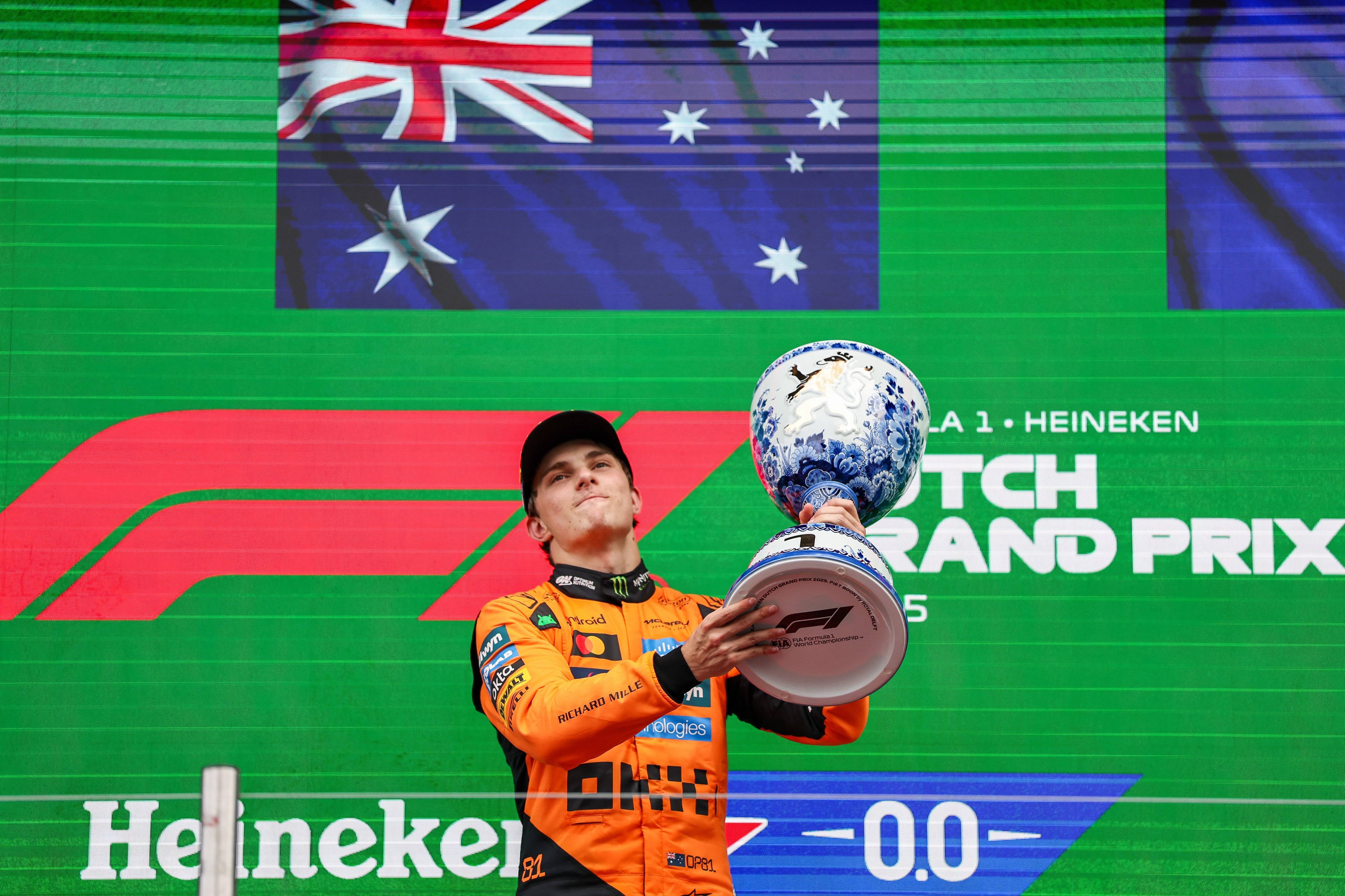 迈凯伦力克红牛二队，汉密尔顿带队取胜的简单介绍