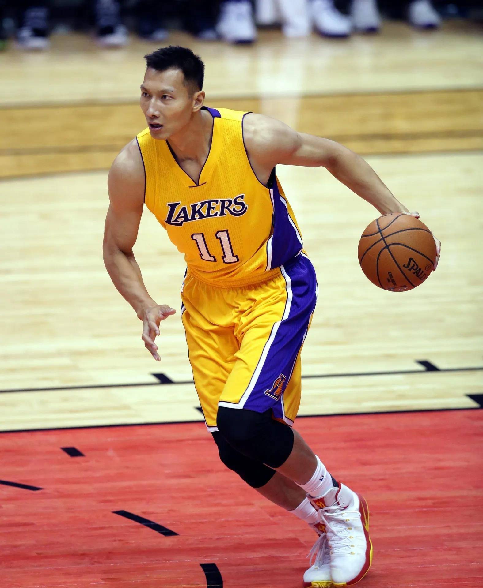 76人力克吉林队，易建联高光表现的简单介绍