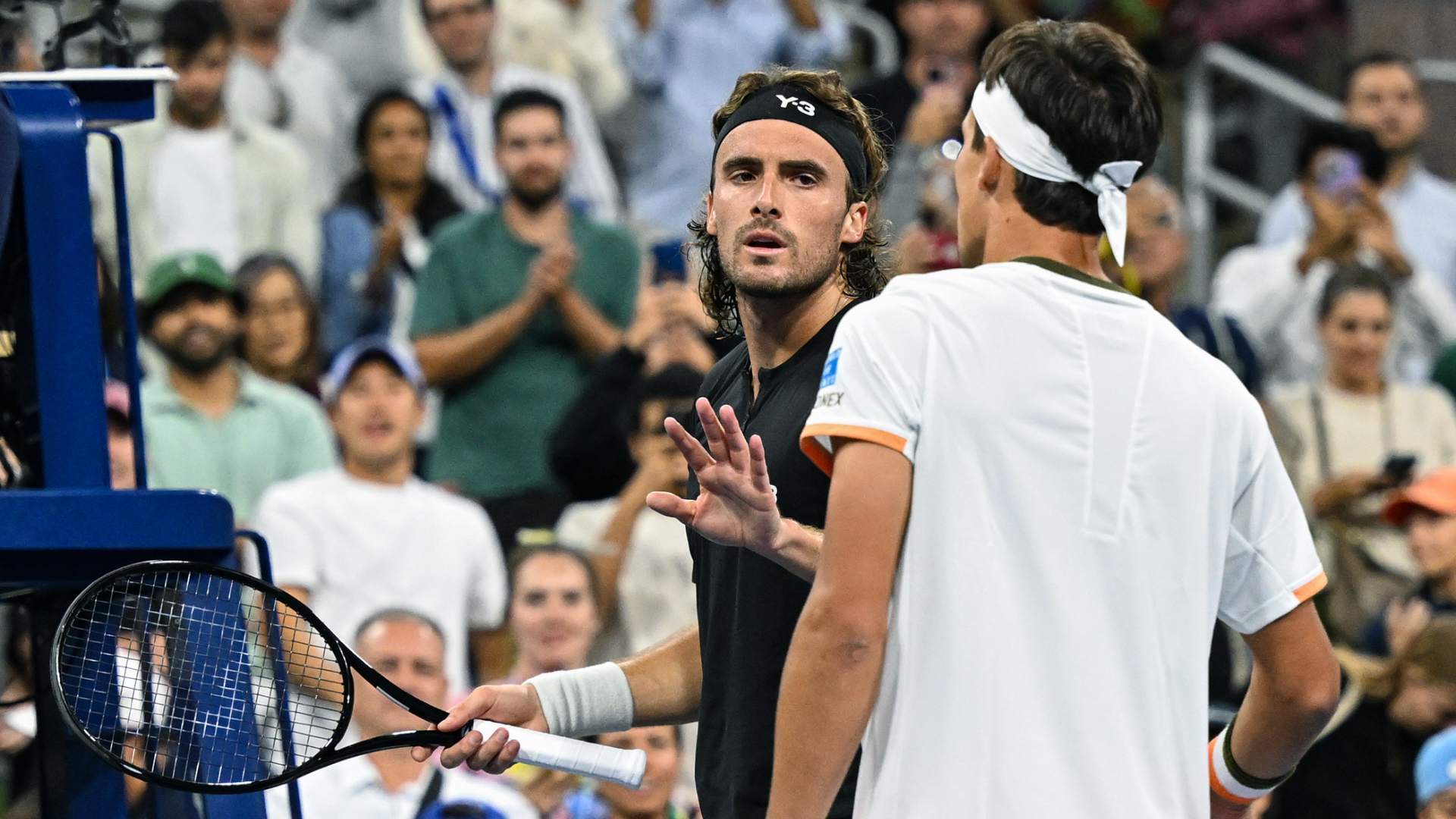 关于美国网球队强势日本网球队，西西帕斯制霸全场的信息