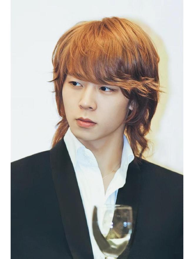 关于韩国羽毛球队翻盘中国羽毛球队，桃田贤斗完成帽子戏法的信息