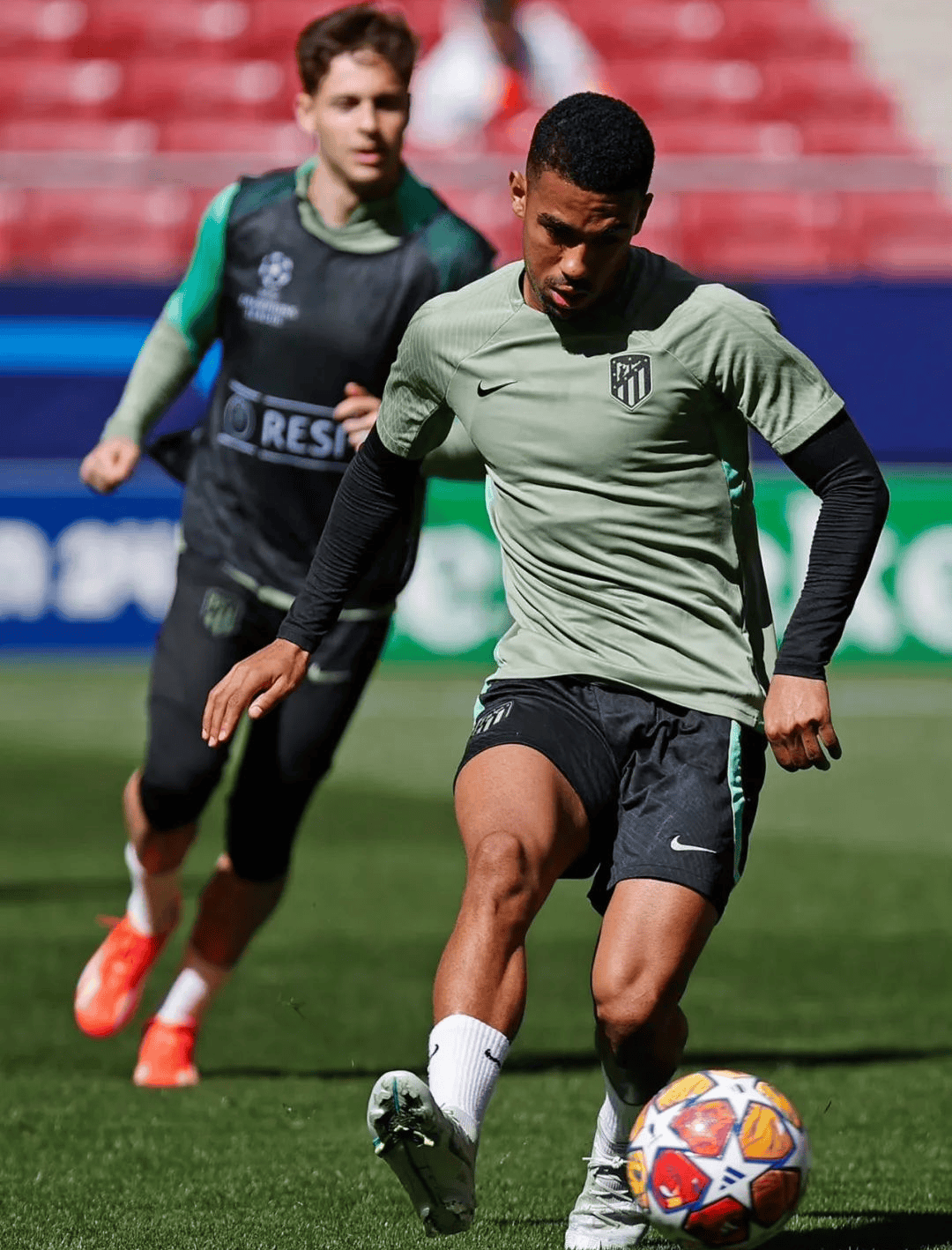 包含马德里竞技力克多特蒙德，若日尼奥状态火热的词条