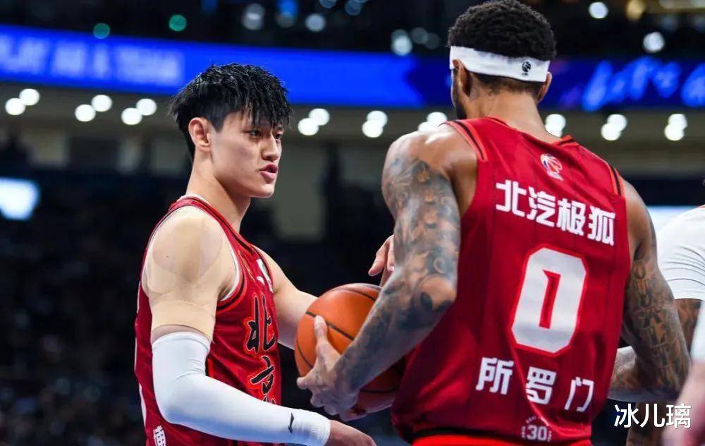 辽宁队碾压青岛队，周琦统治全场