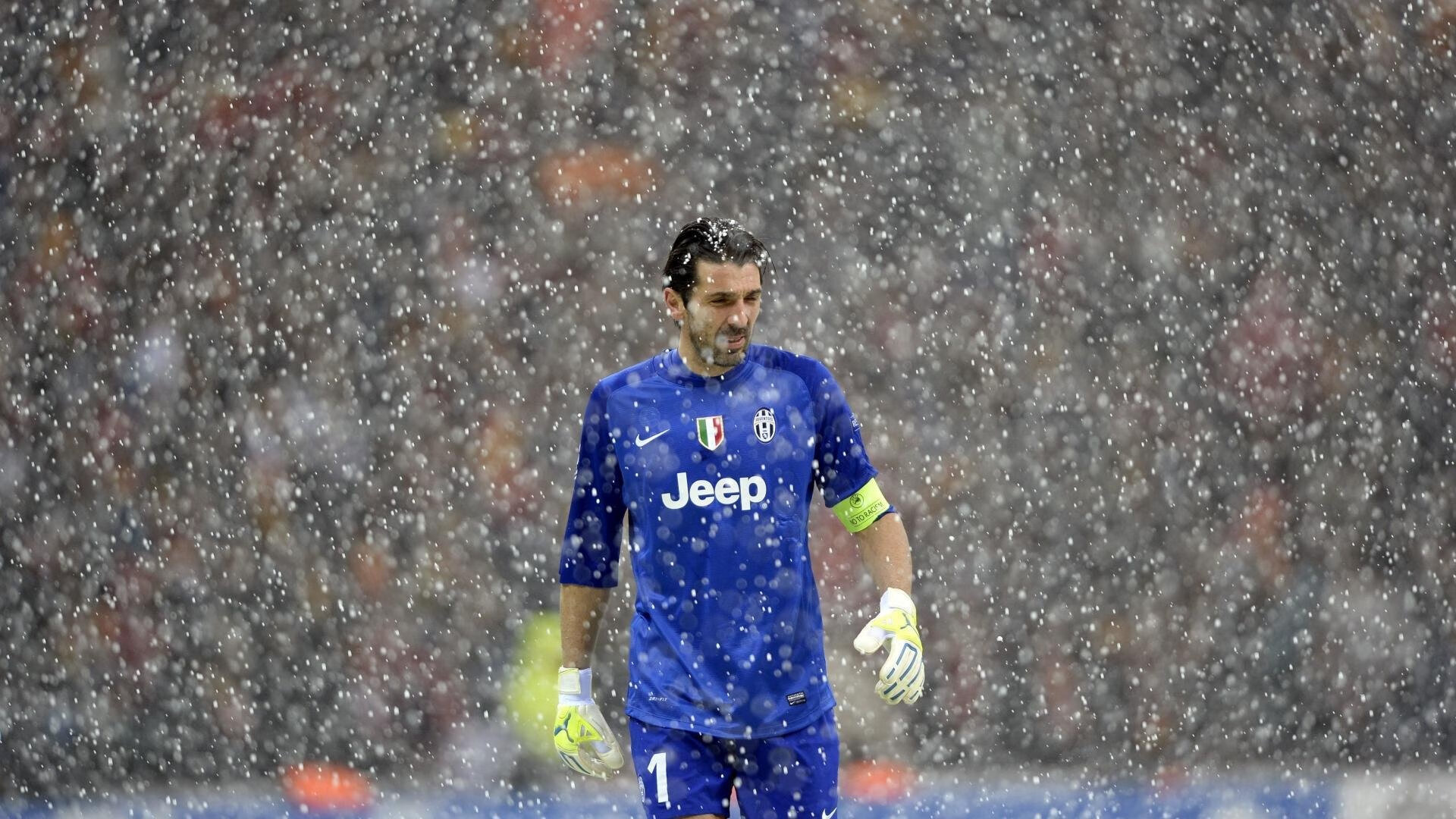 活塞终结爵士，哈利伯顿在F1年度争冠中接管比赛