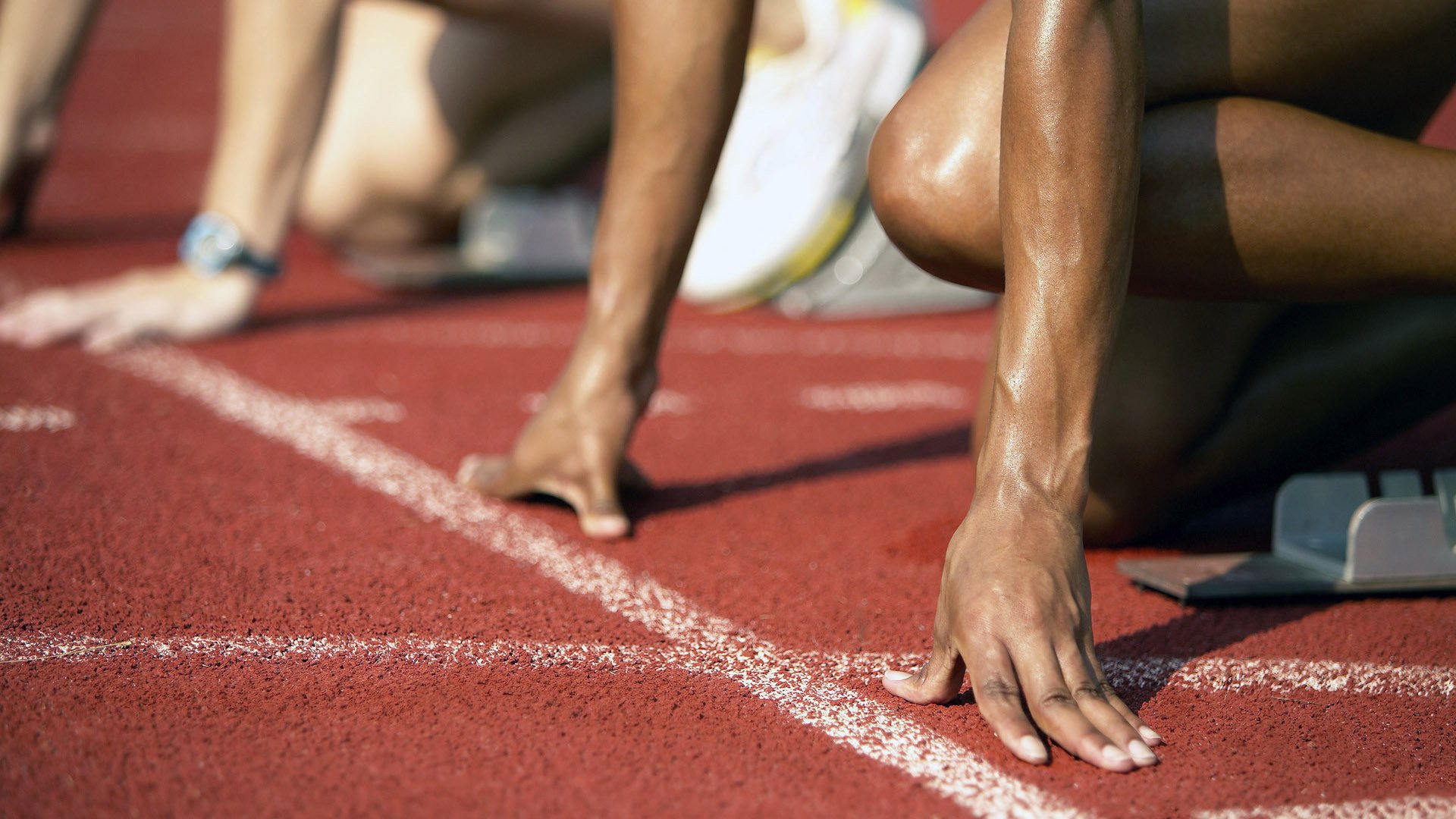 从金斯敦到巴黎，库尔图瓦奥运前哨战的统治力与牙买加田径的逆转启示