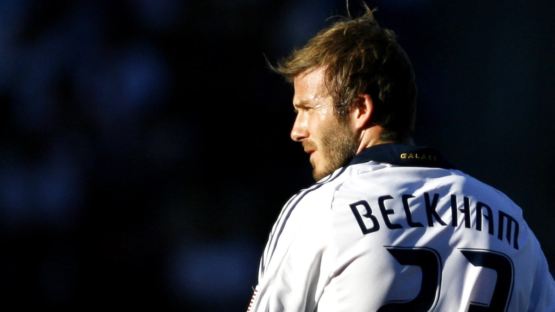 几内亚对阵波兰，门神拉亚的指尖，拨动了胜负的天平