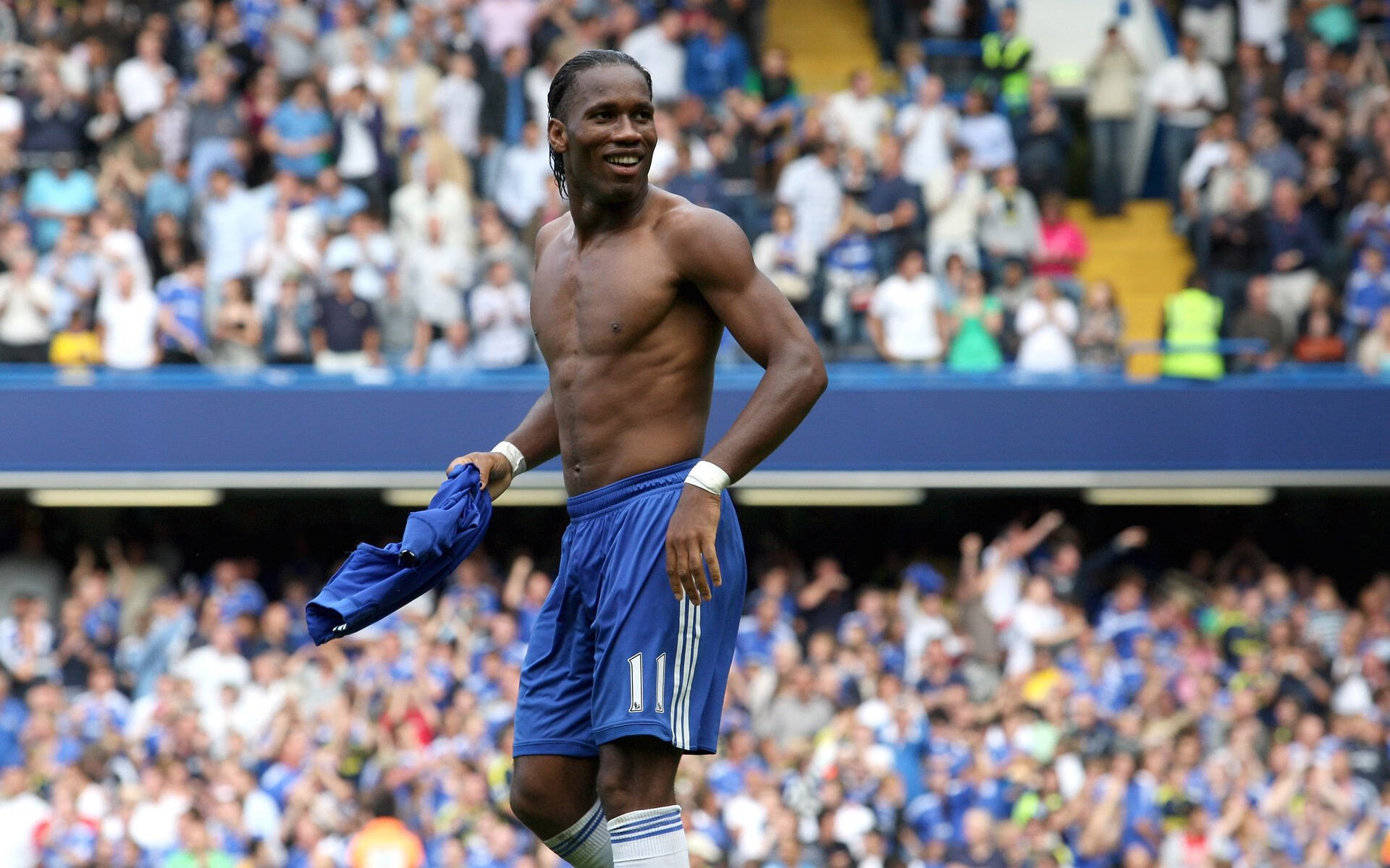 霍勒迪爆发，火箭战术压制新疆队，一场战术与意志的胜利