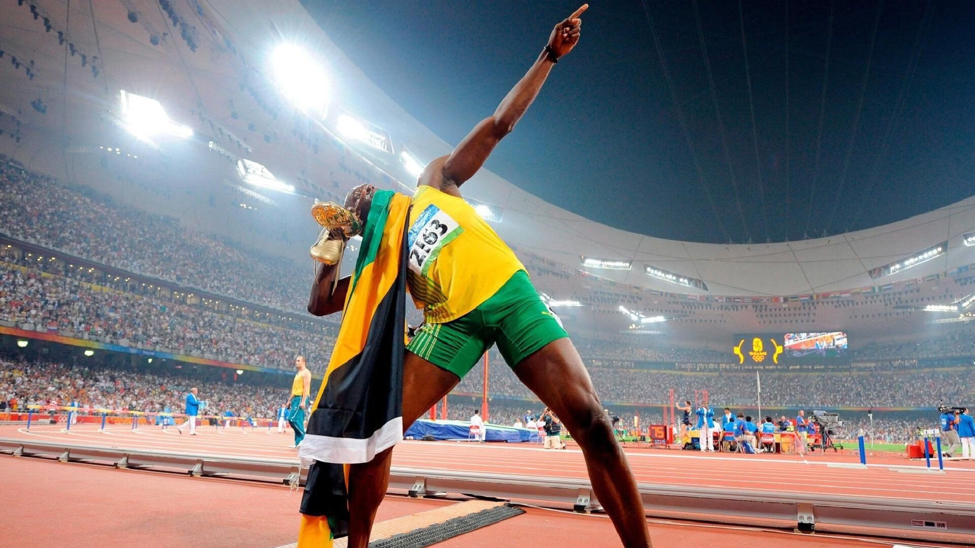 绿茵场上的横扫与羽毛球场上的统治，德国足球与石宇奇的双重奏